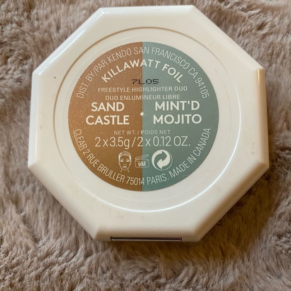 Fenty Beauty highlighter in Sand Castle/Mint’d Mojito and 7DayWknd/Poolside - Picture 7 of 7